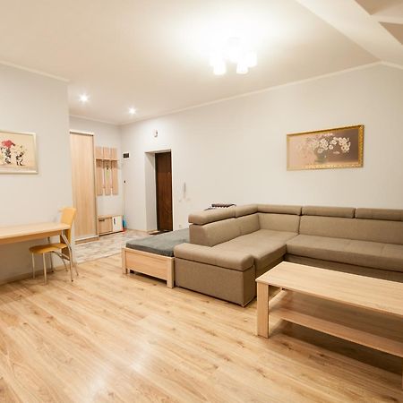 Wonderful Flat On City Center 乌日霍罗德 外观 照片
